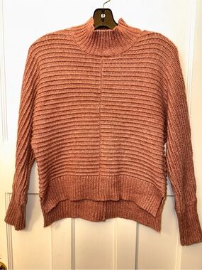 2️⃣Jessica Simpson Small Ribbed Mock Neck Sweater - Dusty Rose